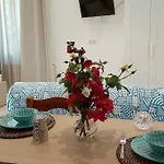 Seaside Cushy Apartman Párosz